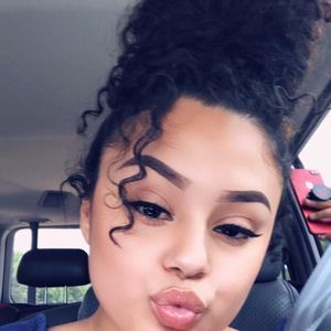 Meet your Posher, Yasmin